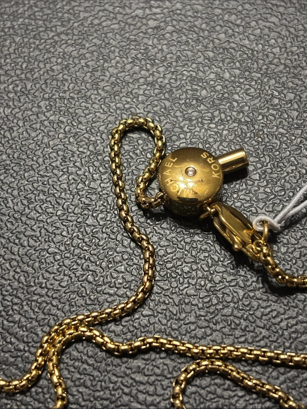 Michael Kors Elegant Gold-Tone Crystal Accent Women's Necklace. Adjustable - Picture 4 of 4